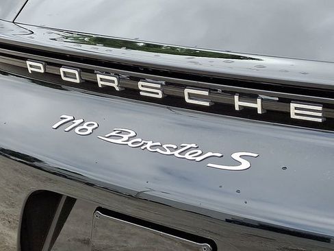 Used 2022 Porsche 718 Boxster S image 28