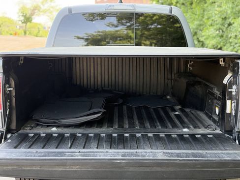Used 2021 Toyota Tacoma TRD Sport w/ Technology Package RWD image 25