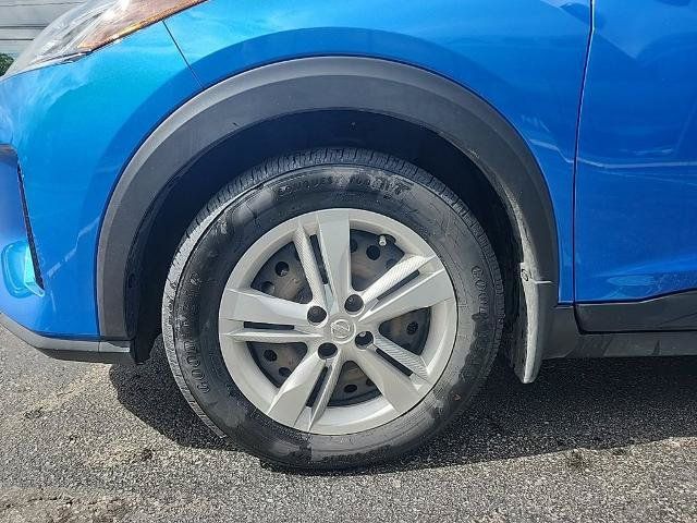 Certified 2023 Nissan Kicks S FWD image 10