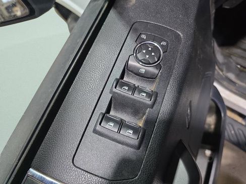 Used 2020 Ford F150 XLT w/ Equipment Group 302A Luxury AWD/4WD image 10