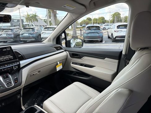 New 2026 Honda Odyssey EX-L image 11