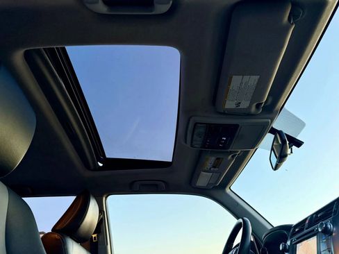 Used 2017 Toyota 4Runner Limited image 12