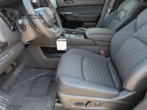 New 2026 Nissan Pathfinder SV FWD image 9