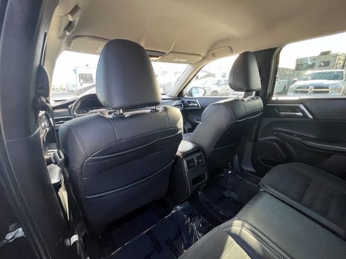 Used 2022 Mitsubishi Outlander SE image 22