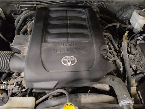 Used 2015 Toyota Tundra SR5 image 30