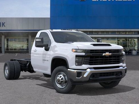 New 2026 Chevrolet Silverado 3500 W/T w/ WT Convenience Package AWD/4WD image 7
