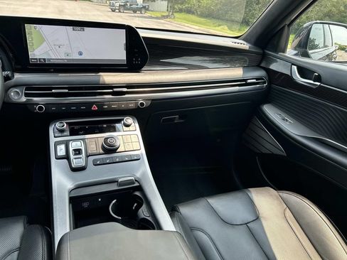 Used 2024 Hyundai Palisade Calligraphy FWD image 23