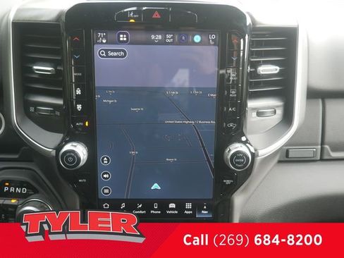 New 2026 RAM 1500 4x4 Crew Cab image 55
