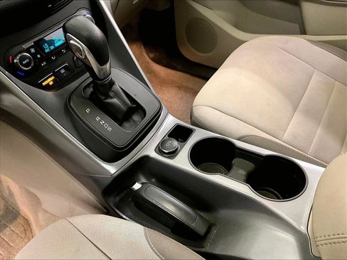 Used 2015 Ford Escape SE w/ Equipment Group 201A AWD/4WD image 16
