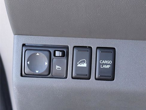 Used 2019 Nissan Frontier SV image 19