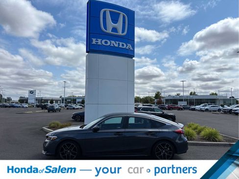 Used 2024 Honda Civic Sport Touring image 3