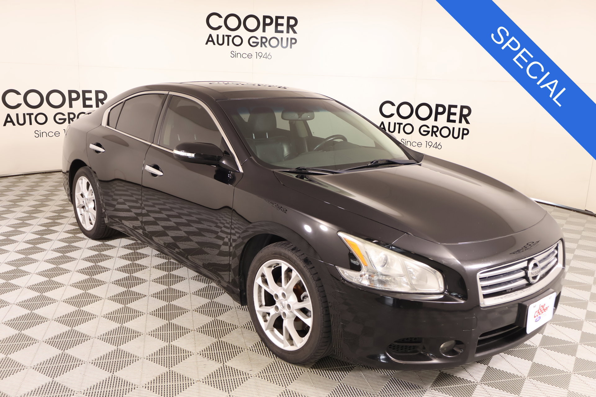 Used 2013 Nissan Maxima 3.5 SV w/ Premium Pkg FWD image 1