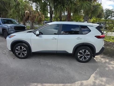 Used 2023 Nissan Rogue SV w/ SV Premium B Package FWD image 8