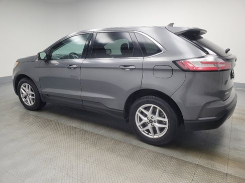 Used 2023 Ford Edge SEL image 3