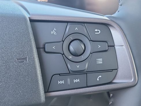 New 2026 Nissan Sentra SL w/ Floor Mat Package FWD image 5