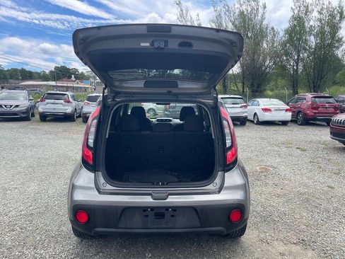 Used 2017 Kia Soul FWD image 26