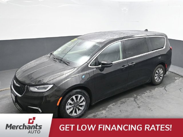 Used 2023 Chrysler Pacifica Touring-L FWD image 24