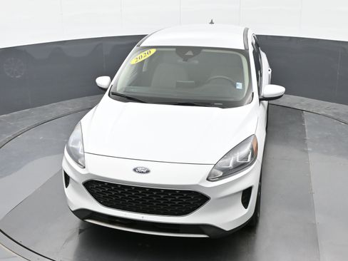Used 2020 Ford Escape SE image 35