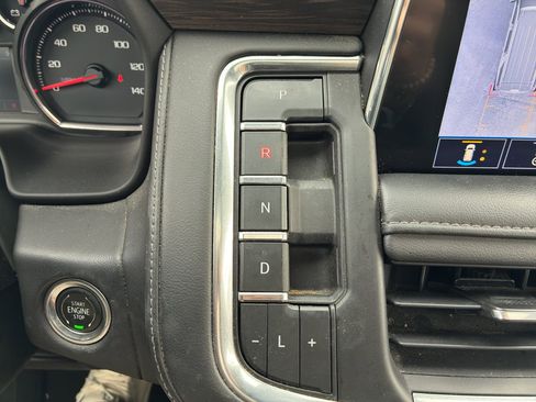 Used 2021 Chevrolet Tahoe Z71 w/ Z71 Signature Package image 14