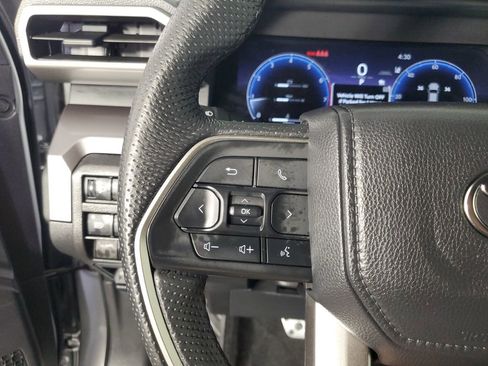 Used 2025 Toyota Tacoma TRD Sport image 27