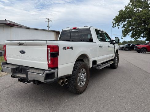 Used 2024 Ford F250 Lariat w/ Chrome Package AWD/4WD image 4