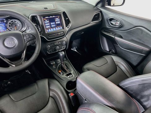 Used 2022 Jeep Cherokee Trailhawk w/ Premium Leather Package AWD/4WD image 22