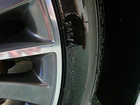 Used 2013 Lincoln MKZ FWD image 50