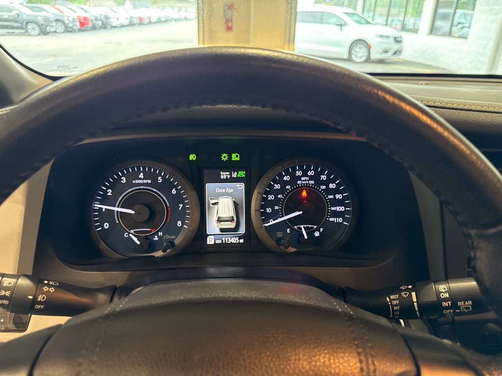 Used 2020 Toyota Sienna XLE w/ XLE Navigation Package AWD/4WD image 32