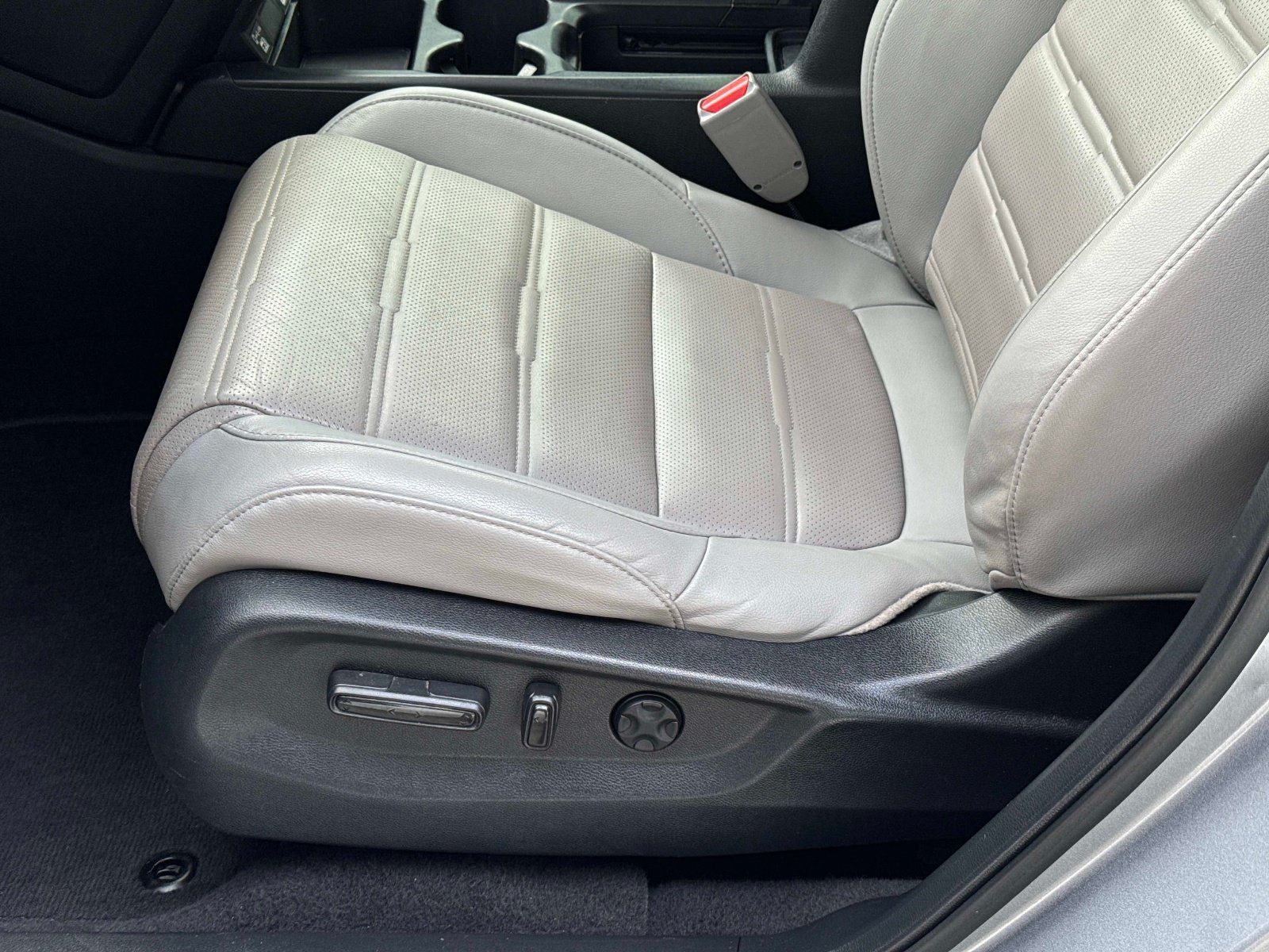 Used 2020 Honda CR-V EX-L image 21