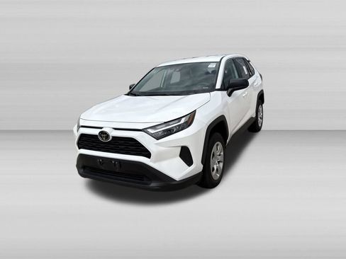 Used 2025 Toyota RAV4 LE AWD/4WD image 12