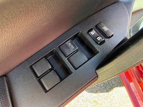 Used 2016 Toyota Corolla S Premium image 12