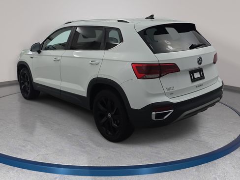 Used 2023 Volkswagen Taos SE FWD image 7