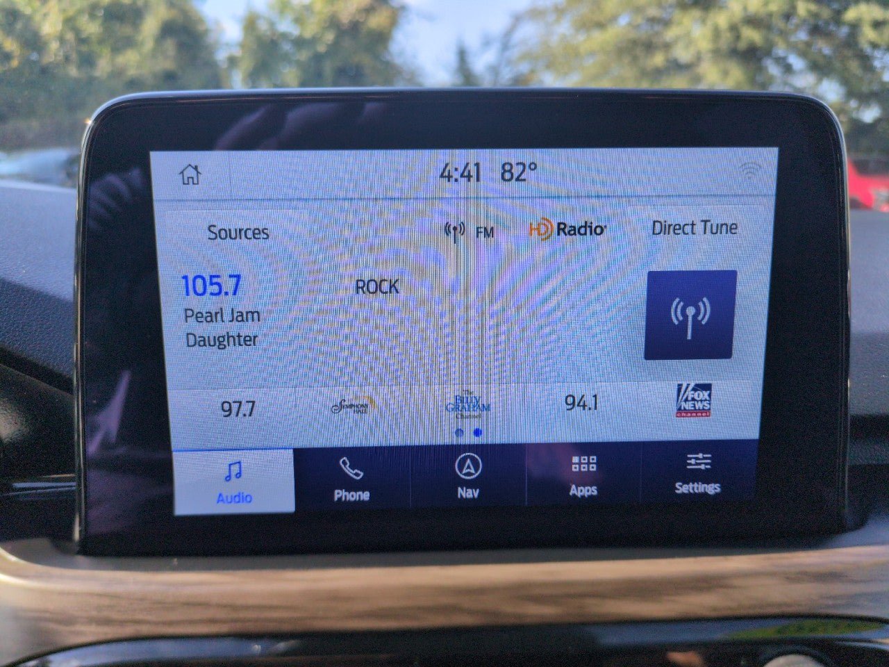 Used 2020 Ford Escape Titanium w/ Titanium Premium Package 2.0 AWD/4WD image 19