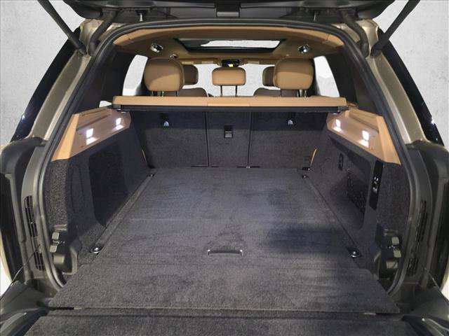 Used 2024 Land Rover Range Rover SE AWD/4WD image 12