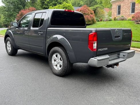 Used 2012 Nissan Frontier SV RWD image 5