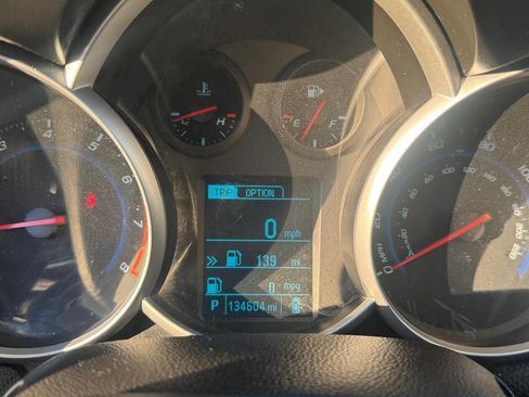 Used 2013 Chevrolet Cruze LT w/ All-Star Edition image 28