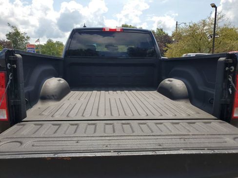 Used 2019 RAM 1500 Tradesman w/ SXT Plus Group AWD/4WD image 8