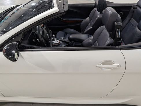 Used 2008 BMW M6 Convertible RWD image 29