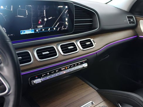 Used 2023 Mercedes-Benz GLS 450 4MATIC image 19