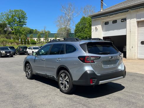 Used 2020 Subaru Outback Limited XT AWD/4WD image 3