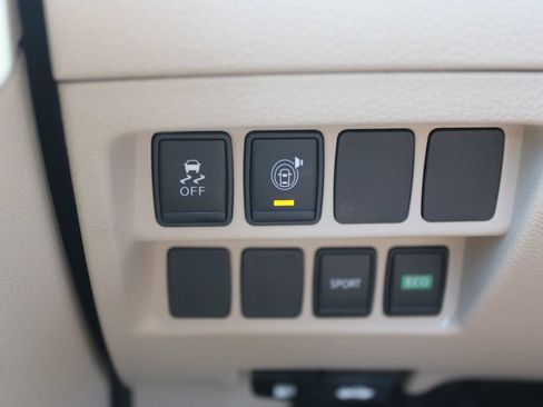 Used 2017 Nissan Rogue S FWD image 37