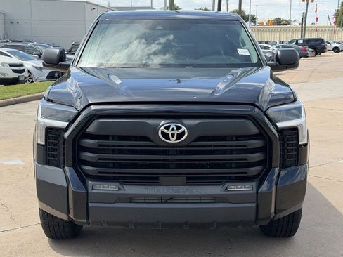 Used 2022 Toyota Tundra SR5 w/ SR5 Premium Package RWD image 3