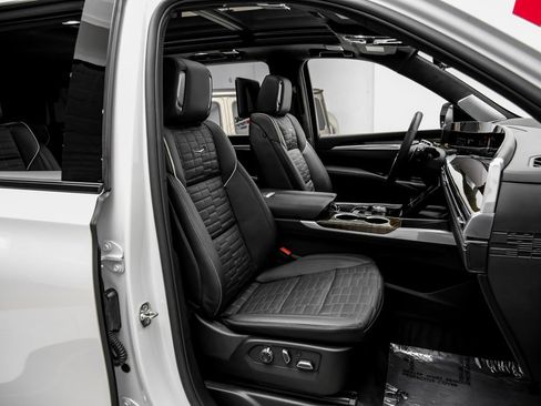 Used 2025 Cadillac Escalade Sport Platinum AWD/4WD image 51