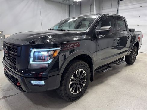 Used 2021 Nissan Titan PRO-4X image 3