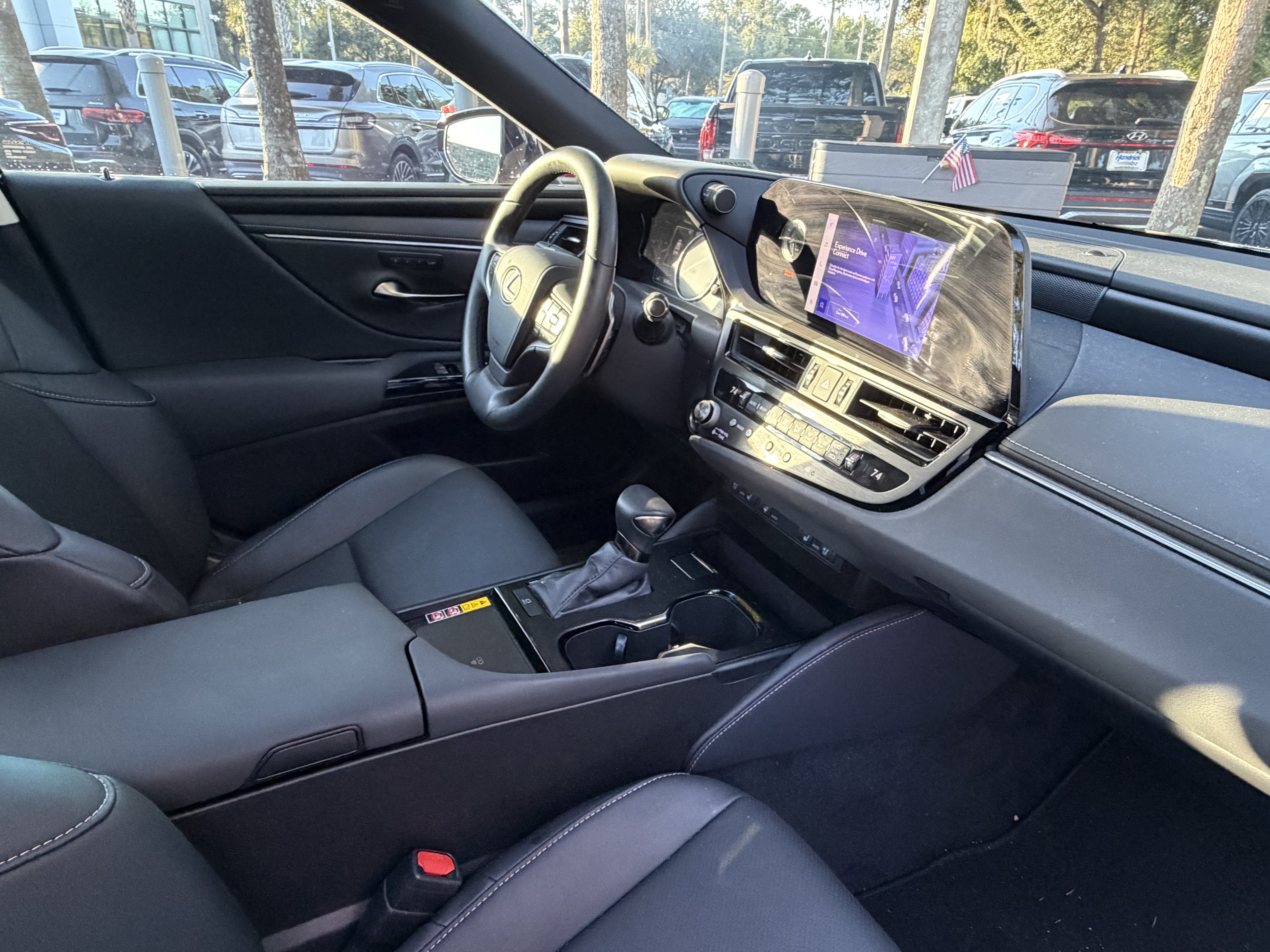 Certified 2025 Lexus ES 350 w/ Premium Package FWD image 44