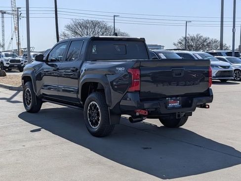 Used 2024 Toyota Tacoma TRD Off-Road w/ TRD Off Road Upgrade Package image 8