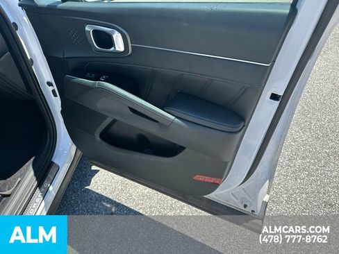 Used 2023 Kia Sorento SX FWD image 16