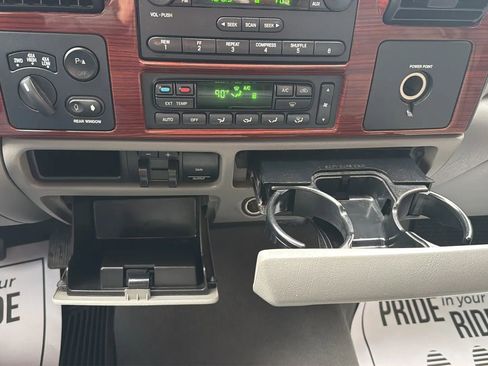 Used 2007 Ford F350 Lariat image 25