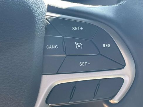 Used 2021 Jeep Grand Cherokee Laredo X AWD/4WD image 23
