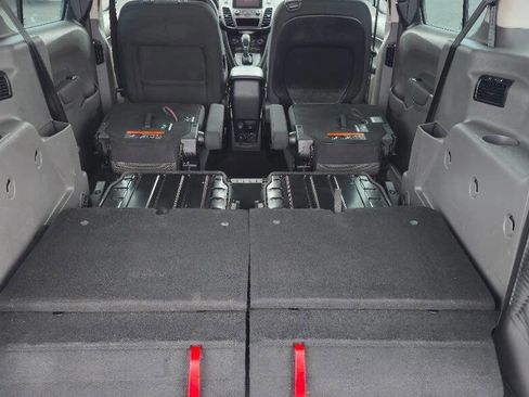 Used 2019 Ford Transit Connect XL image 17